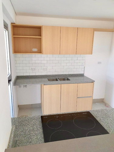 2 Ambientes Semi Piso De Categoría A Estrenar En Banfield