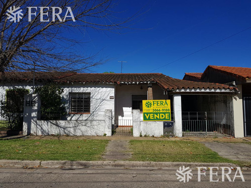 Venta De Casa 3 Ambientes En Quilmes (22666)