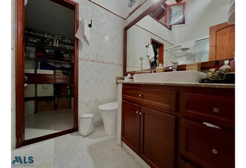 Hermosa Casa En La Loma De Las Brujas(mls#253864)