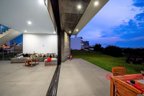Imagen 5 de 30 de Casa En Venta En Valle Imperial Zapopan Dentro Del Campo De