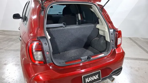 Nissan March 1.6 Sense