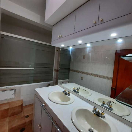 Imagen 16 de 21 de Vendo Casa 320m2 4h/3b/2p Santa Ines 4924