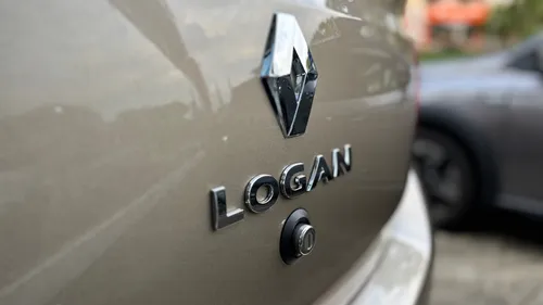 Renault Logan 1.6 Intens Aut