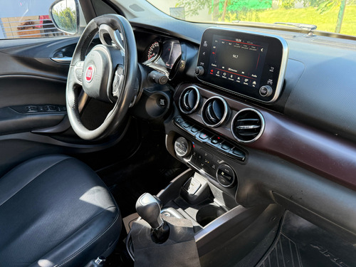 Fiat Cronos 1.8 16v Precision At6 Pack Premium