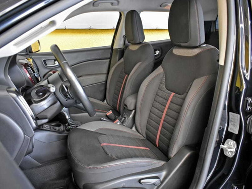 Imagem 4 de 13 de Fiat Toro Freedom 1.8 At6 2020