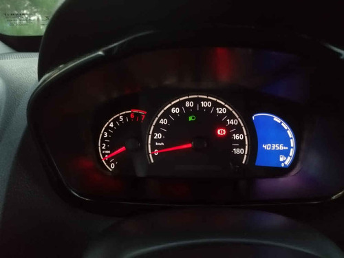 Imagen 6 de 15 de Renault Kwid 2019 5p Iconic L3/1.0 Man