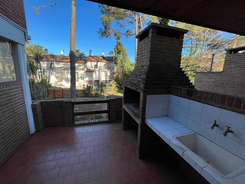 Imagen 5 de 14 de Triplex 3 Dormitorios 2 Baños Cochera Terraza Parrilla