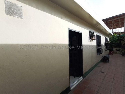 Imagen 12 de 14 de Casa En Venta En Urb. Las Amazonas, Santa Rita Cod. 23-14893 Dvm