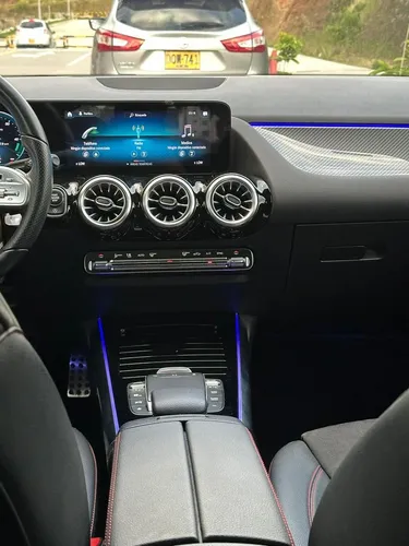 Mercedes-Benz Clase GLA 1.3t Amg Line