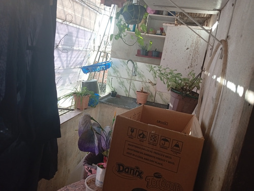 Sobrado Em Cima E Em Baixo Tem 4 Quarto 2 Banheiro Etc..