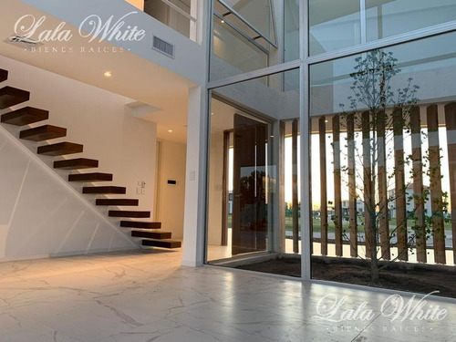 Imagen 9 de 20 de Venta Con Renta - Casa Financiada En Terralagos - Canning