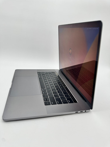 Macbook Pro A1707 I7 16gb 512gb Gris Espacial Touchbar (Reacondicionado)