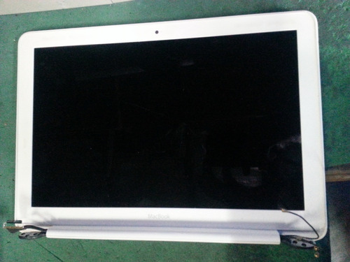 Tampa Tela Macbook White A1342  (ttn-360)