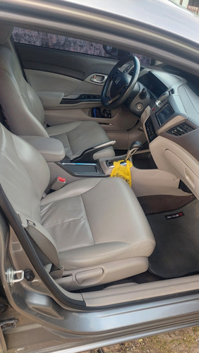 Honda Civic 1.8 Lxs Flex Aut. 4p