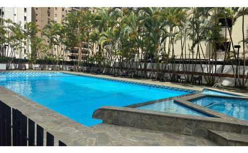 Apartamento En Venta El Cigarral De Oportunidad