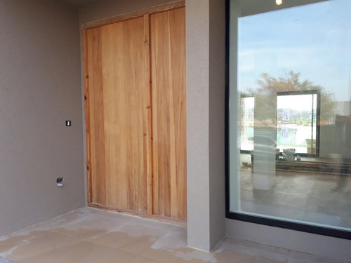 Imagen 8 de 30 de Casa En Venta El Canton Barrio Norte A Laguna C/pileta