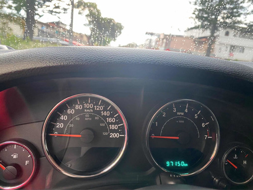 Imagen 11 de 21 de Jeep Wrangler 3.6 Sport 2015