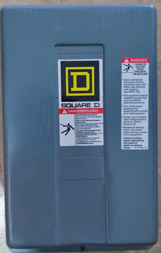 Contactor De Alumbrado Square D Con Gabinete 60a 220v