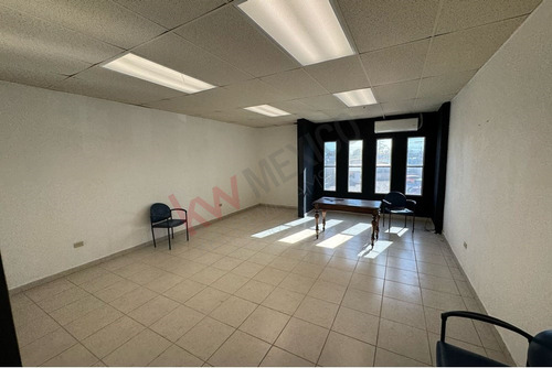 Terreno Con Edificio Comercial En Venta Ubicado En Centro Civico