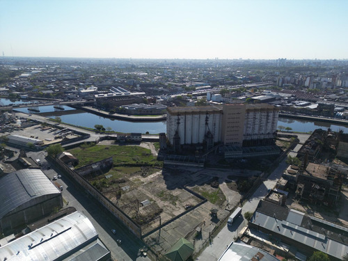 Alquiler Terreno En Avellaneda - 25.000 M2