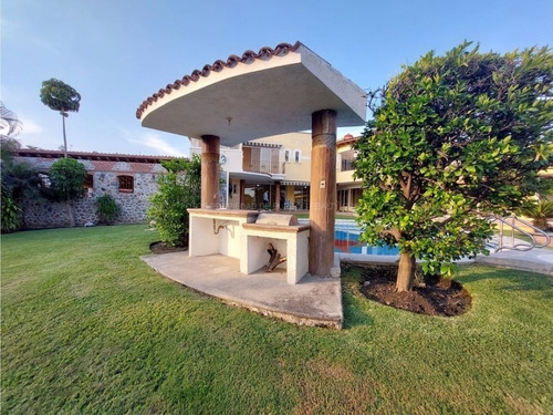 Casa En Condominio De Lujo En Residencial Bugambilias A 15 Minutos De Cuernavaca
