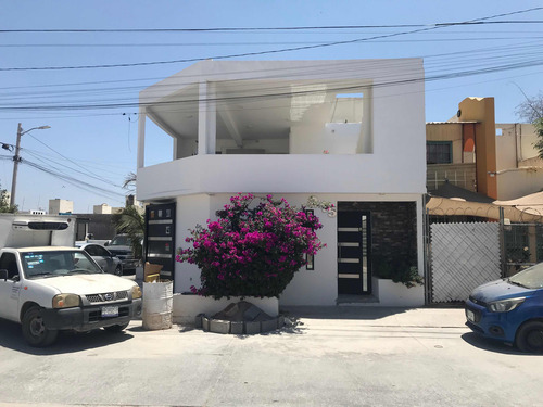 Casa 2 Niveles, 3 Recamaras Y Terraza