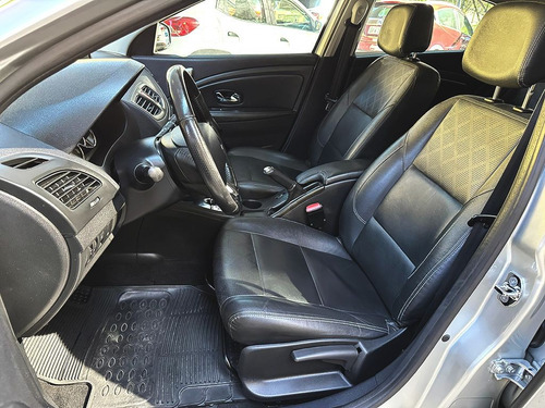 Renault Fluence 2.0 DYNAMIQUE PLUS 16V