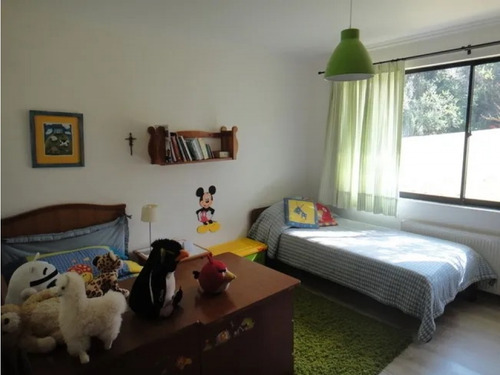 Gran Casa Estilo Campo En Los Almendros De Reñaca