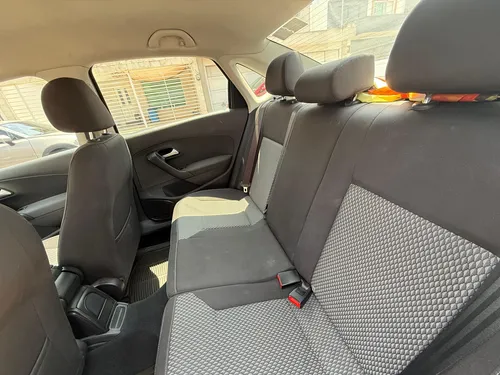 Volkswagen Vento 1.6 Highline At