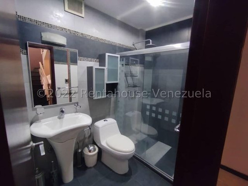 Imagen 12 de 20 de Townhouse En Alquiler Trigal Norte Valencia 23-1800 Rentahouse