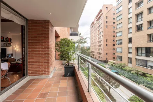 Apartamento En Venta En El Refugio. Cod V8328