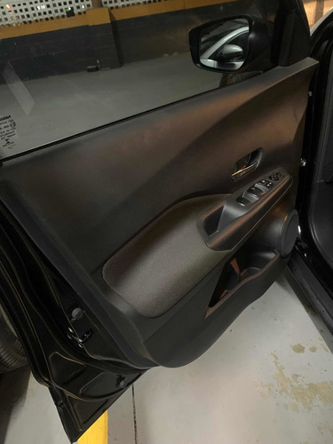 Imagem 4 de 6 de Nissan Kicks 2018 1.6 16v S Aut.(direct) 5p