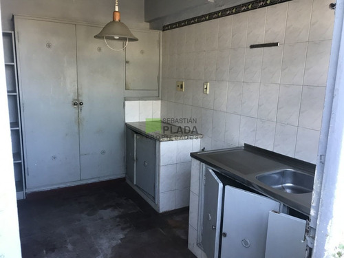 Imagen 9 de 15 de Apartamento 3 Dormitorios De Altos En Pleno Centro De San Carlos