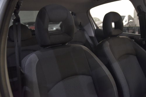 Peugeot 207 Compact Xt 1.4 Hdi 2011 Gris 5 Puertas Impecable