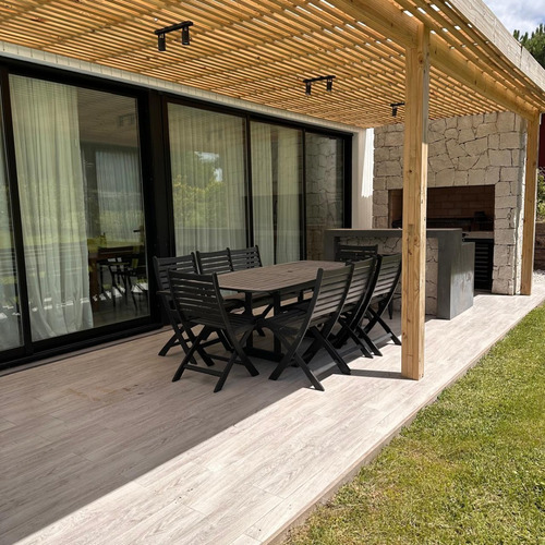 Hermosa Casa Nueva En Barrio Ecuestre Super Luminosa Pileta Parrilla Fogonero Amplio Parque