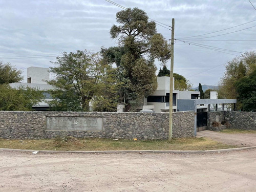 Imagen 2 de 19 de Duplex En Housing Villa Allende 2 Dormitorios