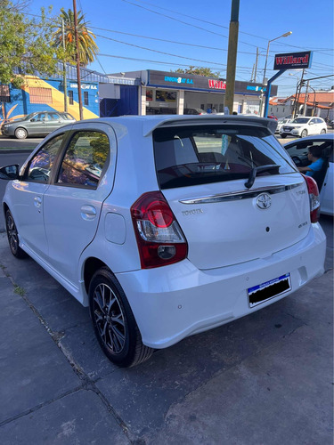 Imagen 2 de 11 de Toyota Etios 1.5 Xls At 5p