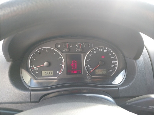 Imagem 14 de 14 de Volkswagen Polo Sedan 1.6 Mi Comfortline 8v Flex 4p Automati