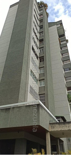 Ms: 24-15681 En Venta Apartamento En Los Naranjos Del Cafetal. A=200m2, 3h, 4b, 2p.