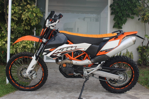 Imagen 2 de 12 de Enduro 690 R Con Accesorios