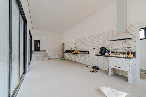 Imagem 20 de 23 de Valville 2 - Casa De 366m²; 5 Suítes; Piscina; Entrega Em Março De 2022 - Cncd282