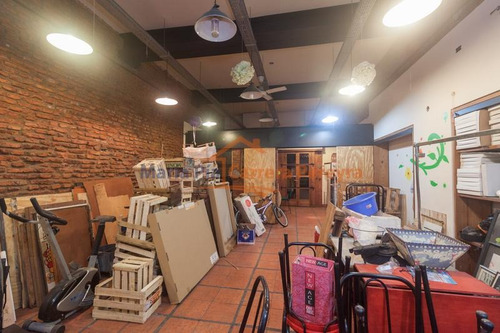 Venta De Lindisima Casa Y Local Abajo Con Garage, Jardin Y Pileta