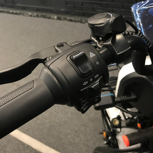 Triciclo Eléctrico Sunra A6 Pro 2025