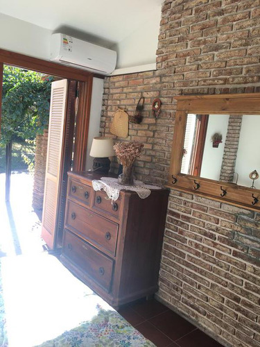 Venta De Hermosa Casa En Playa Brava-punta Del Este