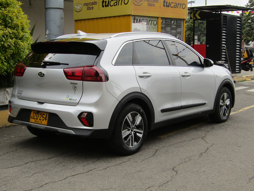 Kia Niro 1.6 Hybrid At