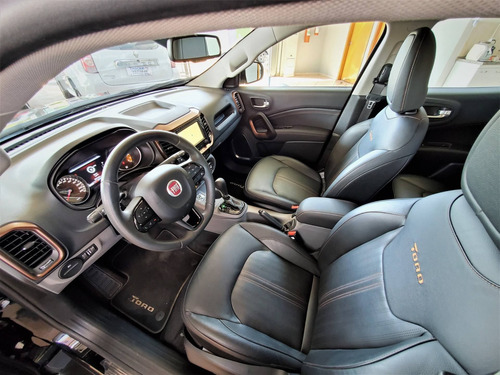 Imagem 6 de 14 de Fiat Toro 2.0 16v Turbo Diesel Volcano 4wd At9