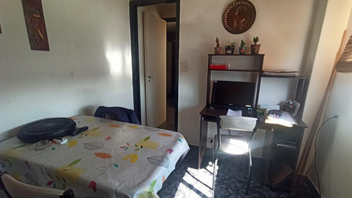 Imagen 10 de 14 de Departamento Piso 89 M2 Muy Luminoso- Monserrat - Retasado
