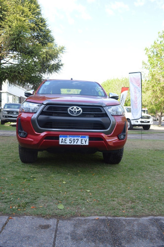 Imagen 4 de 15 de Toyota Hilux 2.4 Dc Sr 4x2