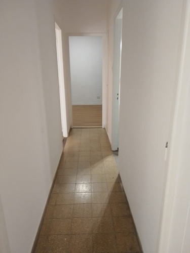 Casa De 2 Dormitorios En J. M. Rosas Al 2200, Rosario