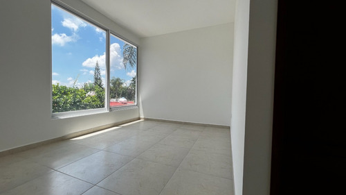 Imagen 9 de 27 de Casa En Venta Nueva, 3 Recámaras, 3 Baños, Estudio, Family Room Col. Bella Vista